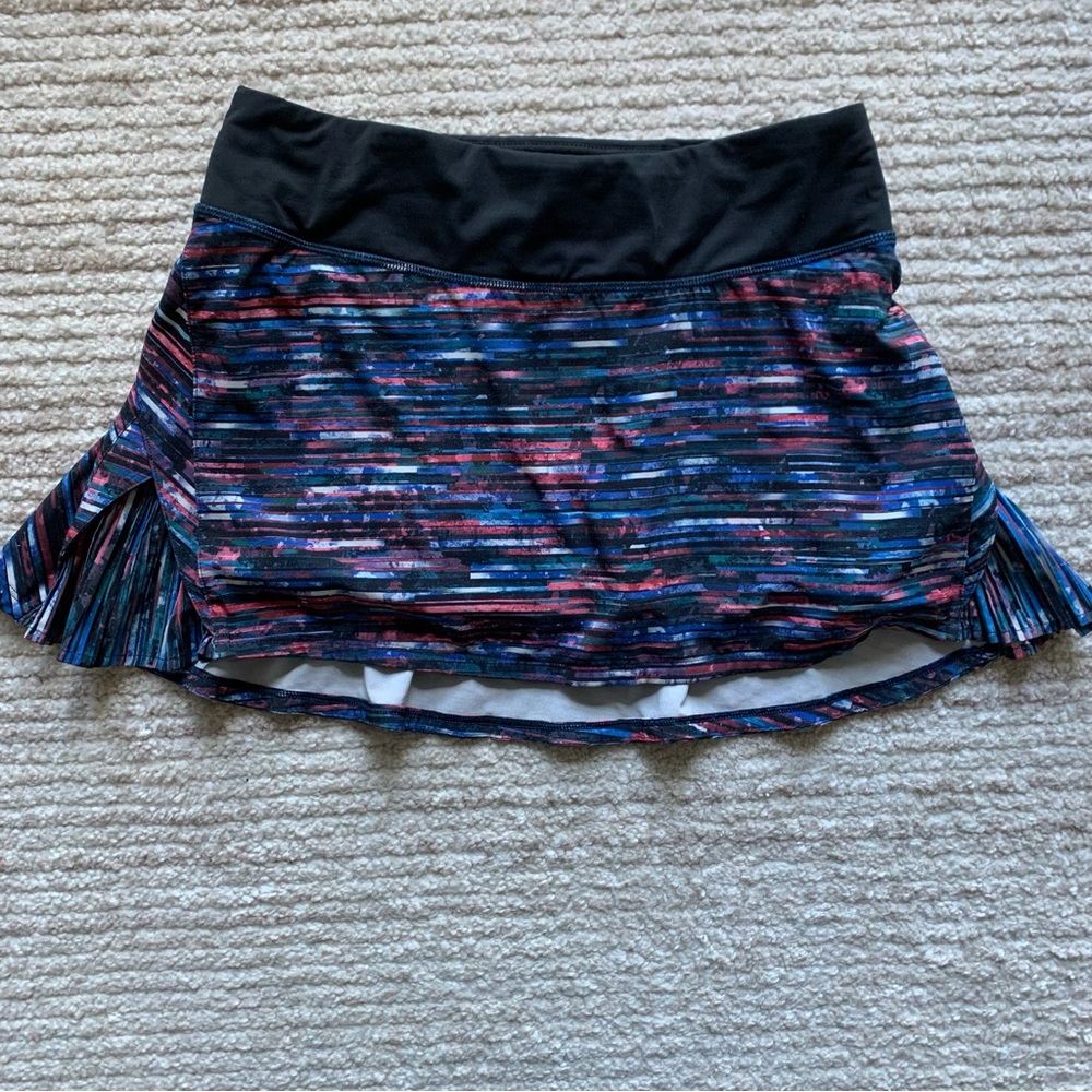 Lululemon Play Off The Pleats Skirt Size 6